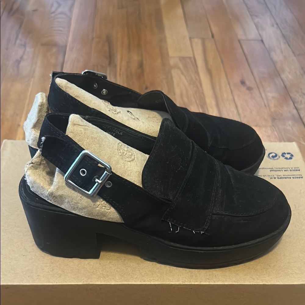 Topshop Black Mules with Chunky Heel